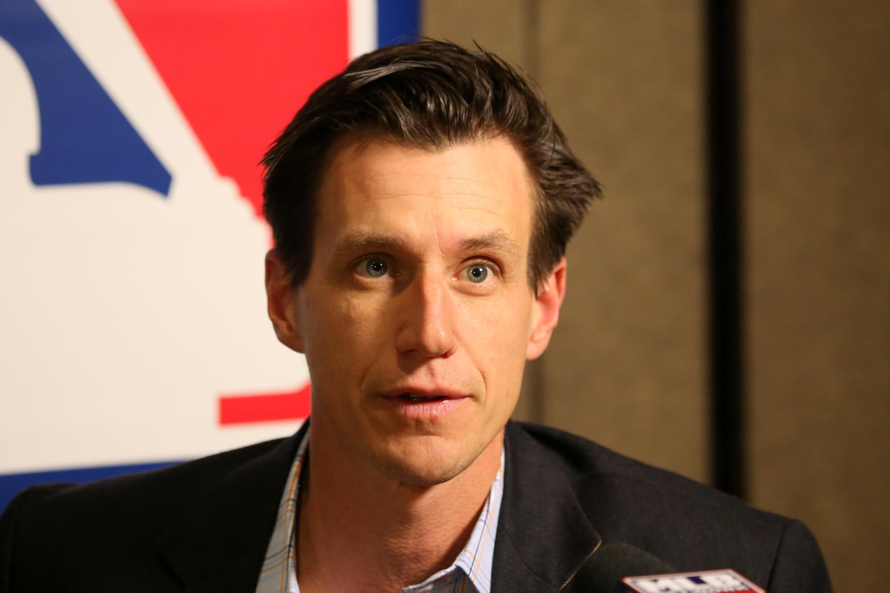 2015 -WinterMeetings- Craig Counsell (23271901479) - Image of counselling, Online Counselling for Tr